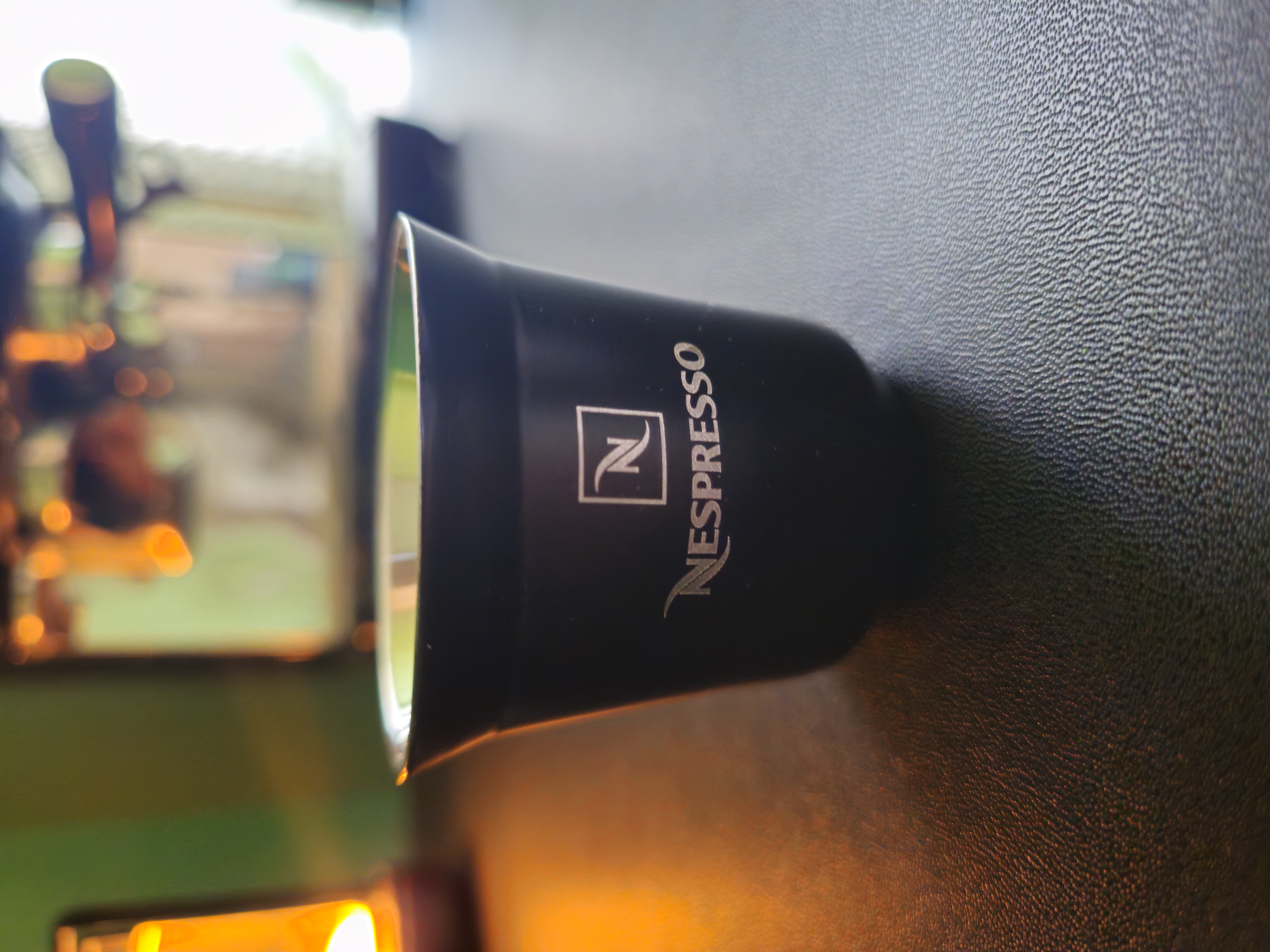 شات اسپرسوخوری نسپرسو Nespresso